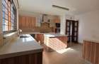 5 Bed Apartment with En Suite in Kileleshwa - 6
