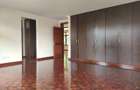 5 Bed Townhouse with En Suite at Lavington - 15