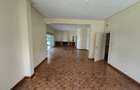 8 Bed House with En Suite at Lavington - 12