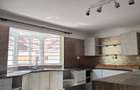 5 Bed House with En Suite at Rosslyn - 10