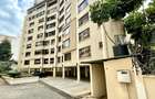 3 Bed Apartment with En Suite in Riverside - 2