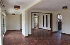 4 Bed Villa with En Suite in Runda - 11
