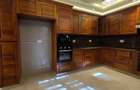 5 Bed Townhouse with En Suite at Lavington - 9