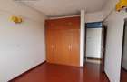 1 Bed Apartment with En Suite at Kilimani - 5