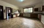 5 Bed Villa with En Suite at Lavington - 10