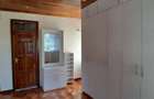 4 Bed House with En Suite in Spring Valley - 12