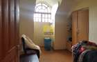 4 Bed House with Garden in Banana - 15