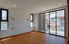 5 Bed Townhouse with En Suite in Lavington - 18