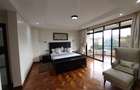 3 Bed Apartment with En Suite at Riverside Drive - 3