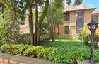 6 Bed Townhouse with En Suite in Lavington - 1
