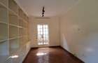 4 Bed House with En Suite in Lavington - 11