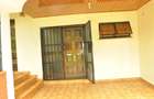 5 Bed House with En Suite in Nyari - 10
