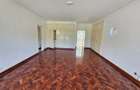 6 Bed House with En Suite in Rosslyn - 7