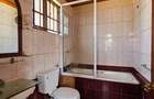 5 Bed Townhouse with En Suite in Lavington - 8