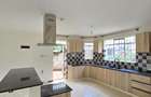 4 Bed Townhouse with En Suite in Spring Valley - 11