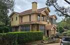 5 Bed Townhouse with En Suite at Lavington Green - 3