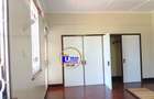 5 Bed Townhouse with En Suite in Kizingo - 4