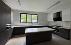 5 Bed Townhouse with En Suite in Lavington - 17