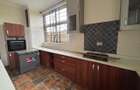 5 Bed Townhouse with En Suite in Ridgeways - 6