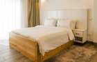 3 Bed Apartment with En Suite at 23 - 7