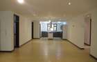 3 Bed Apartment with En Suite at Riverside Drive 009 - 3