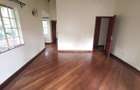 5 Bed Townhouse with En Suite in Rosslyn - 17