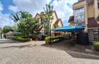 5 Bed Townhouse with En Suite at Lavington - 1