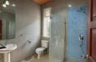 5 Bed Townhouse with En Suite in Rosslyn - 9