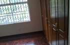 5 Bed Townhouse with En Suite in Lavington - 12
