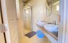 Serviced 2 Bed Apartment with En Suite at Brookside - 9