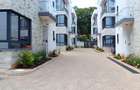 4 Bed Villa with En Suite in Lavington - 13