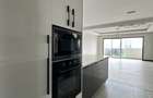 2 Bed Apartment with En Suite in Riverside - 9