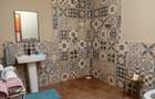 2 Bed House with En Suite at Rhino Park - 15