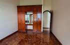 5 Bed Townhouse with En Suite at Riverside Drive - 18