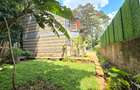 4 Bed House with En Suite in Lavington - 2