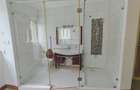 4 Bed Villa with En Suite in Riverside - 12