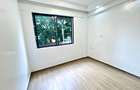 2 Bed Apartment with En Suite at Riverside Drive - 9