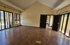 3 Bed Apartment with En Suite in Riverside - 5