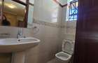 5 Bed House with En Suite in Lavington - 17