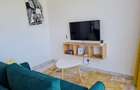 Serviced Studio Apartment with En Suite at Racecourse - 2