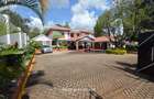 4 Bed House with Garden in Rosslyn - 1