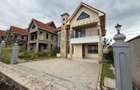 4 Bed Townhouse with En Suite at Namanga Road - 17