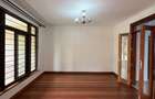 5 Bed Townhouse with En Suite in Lavington - 4