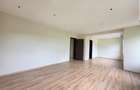 5 Bed Townhouse with En Suite in Lavington - 6