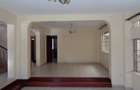 5 Bed Townhouse with En Suite at Lavington - 6