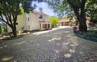 5 Bed House with En Suite in Runda - 19