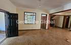 5 Bed House with En Suite in Nyari - 17