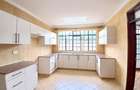 4 Bed Townhouse with En Suite at James Gichuru Road - 7