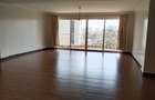 4 Bed Apartment with En Suite in Parklands - 1