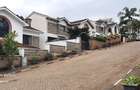 4 Bed Townhouse with En Suite in Spring Valley - 2